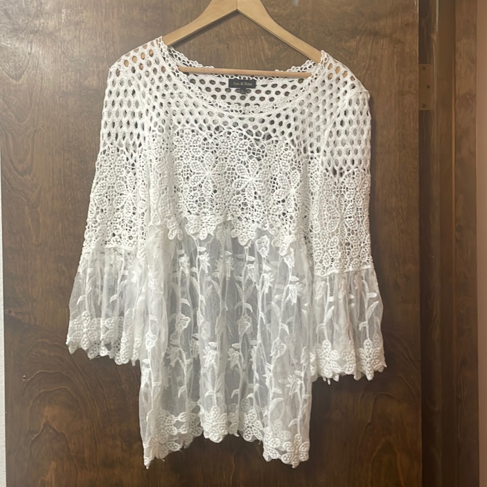 NWT Ana & Rose Floral Top